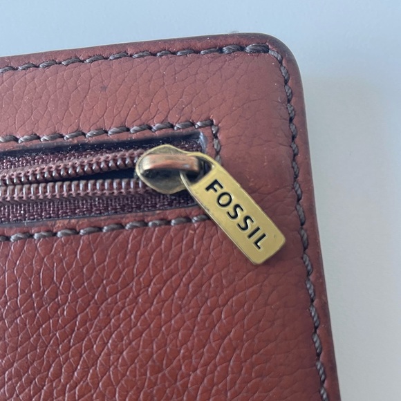 Fossil Small Wallet - Picture 8 of 9